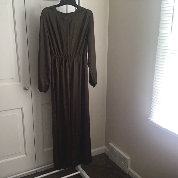 Gorgeous vintage  army green satiny jumpsuit 80’s perfect condition! - Picture 2 of 8